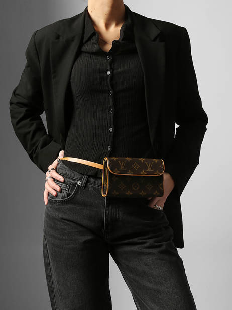 Preloved Louis Vuitton Waist Bag Florentine Monogram Brand connection Brown louis vuitton AAX5645 other view 1